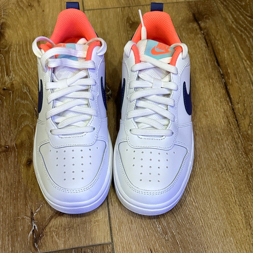 Nike Kids White and Navy Sneakers with Orange Accents *replacement box*